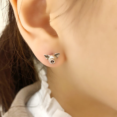 子豚の顔ピアス