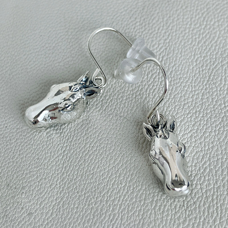 馬面ピアス