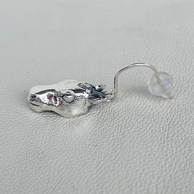 馬面ピアス